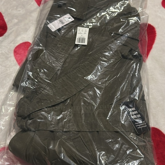 NWT Express Puff Sleeve Tie Waist Chino Jumpsuit - Picture 8 of 8